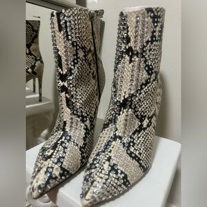 Elegant Snake Print Rhinestone Heel Boots